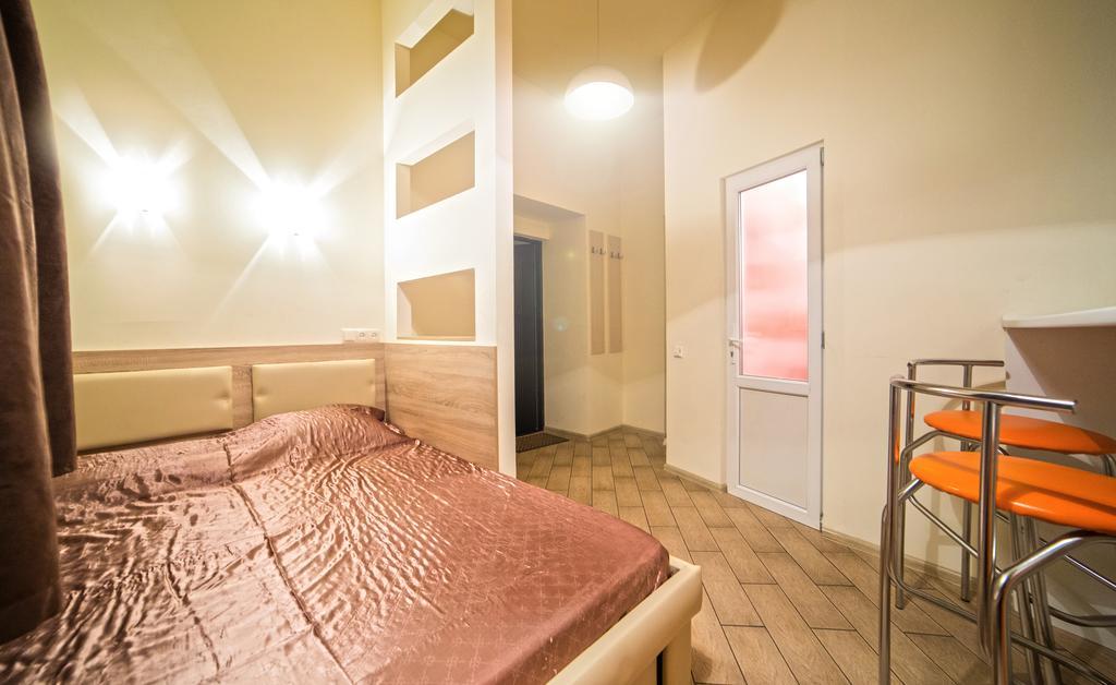 Mini Apartment On Rappoporta 7A-3 Львов Экстерьер фото